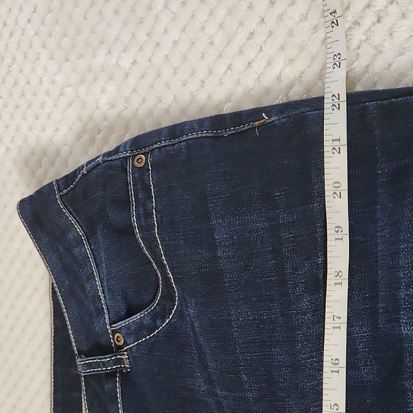 OSO WOMENS CAPRI JEANS SIZE 14 DARK BLUE COLOR - Picture 9 of 12